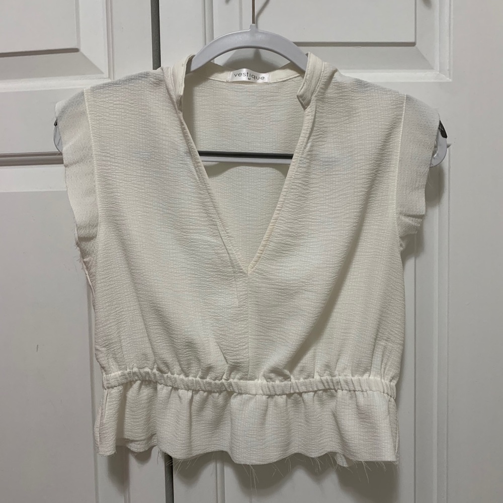 Vestique fancy crop top